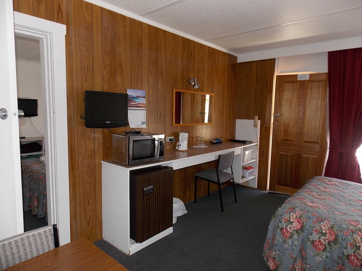 Heywood Motor Inn Bagian luar foto