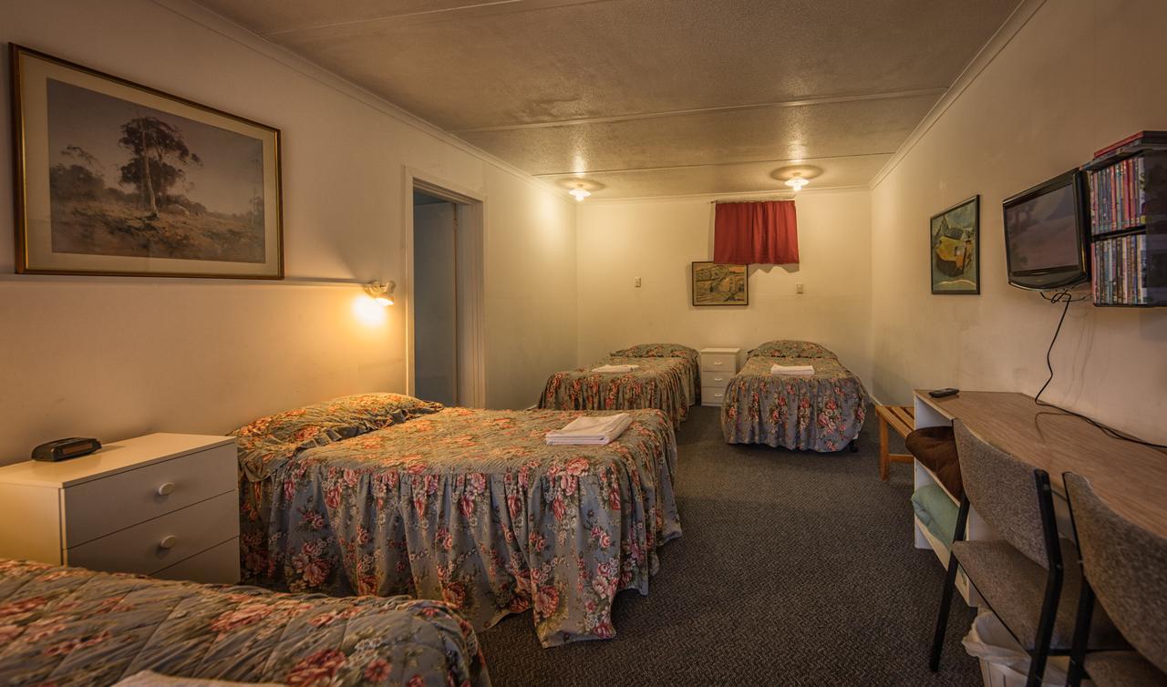 Heywood Motor Inn Bagian luar foto